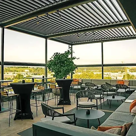 מלון Loom & Skybar Göppingen