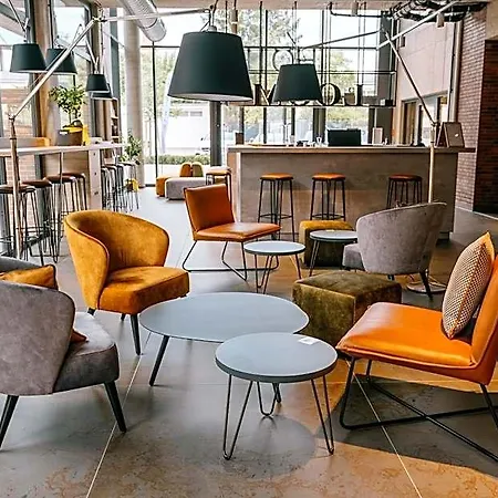 מלון Loom & Skybar Göppingen